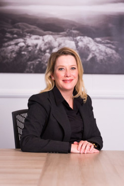  Elaine Bergenthuin of Bergenthuin Inc. Law Firm