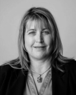  Linda Willemse of VanderSpuy Cape Town Law Firm